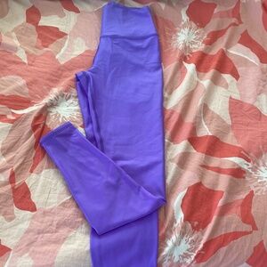 Alo Yoga high waisted airlift  7/8 leggings